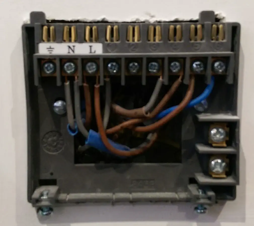 Hive and Danfoss TP9000 self install | DIYnot Forums diy thermostat wiring 