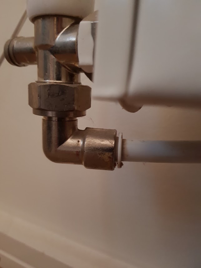 disconnecting-a-radiator-from-micro-bore-diynot-forums