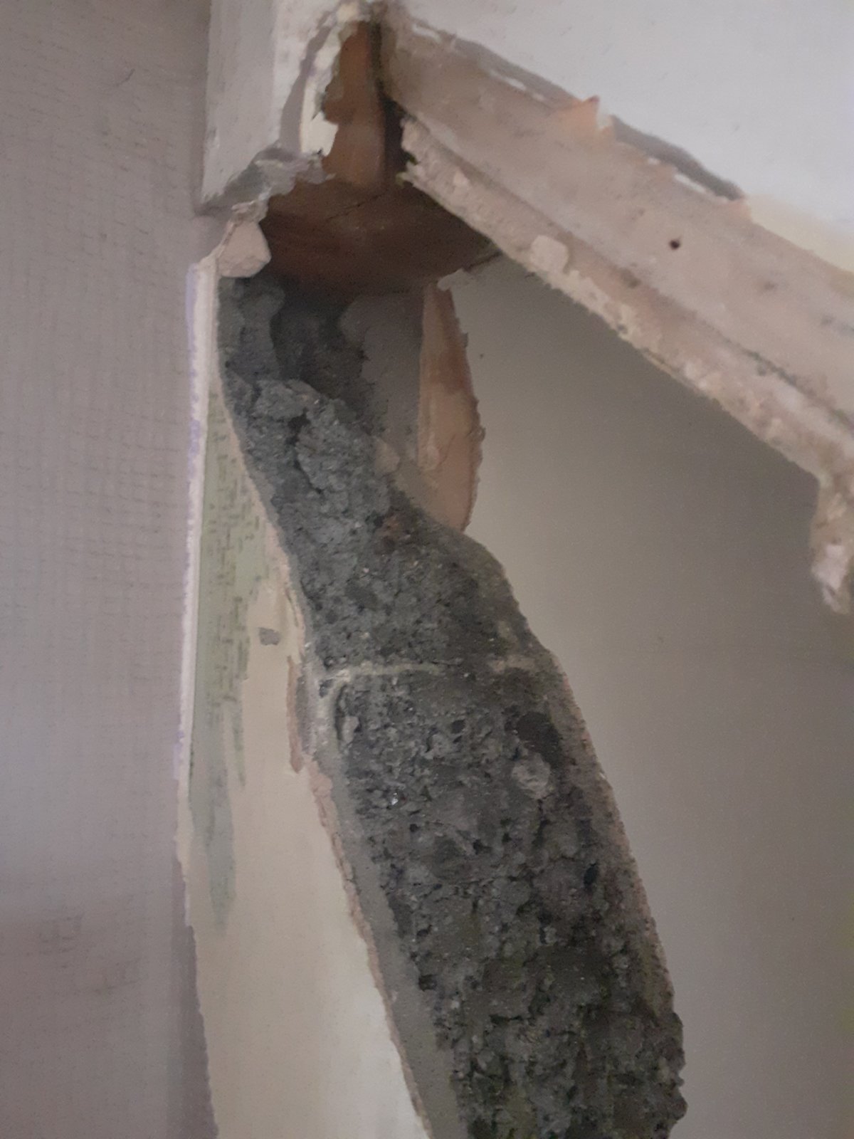 Remove wall under stairs. | DIYnot Forums