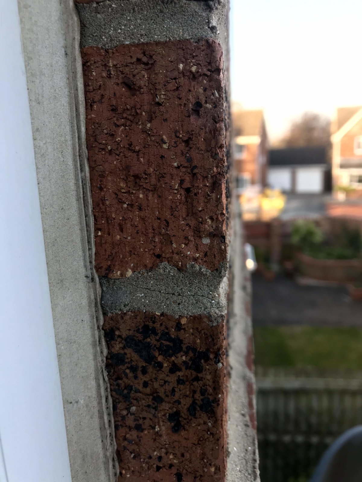 Cracks in Mortar between bricks | DIYnot Forums