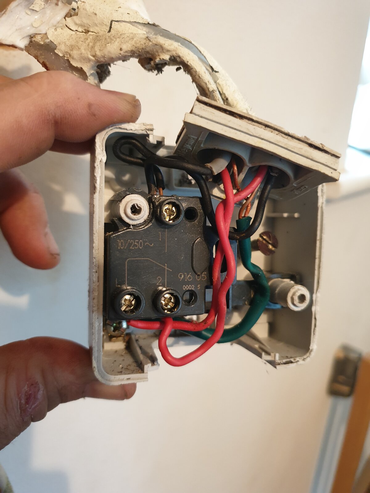 New light switch | DIYnot Forums