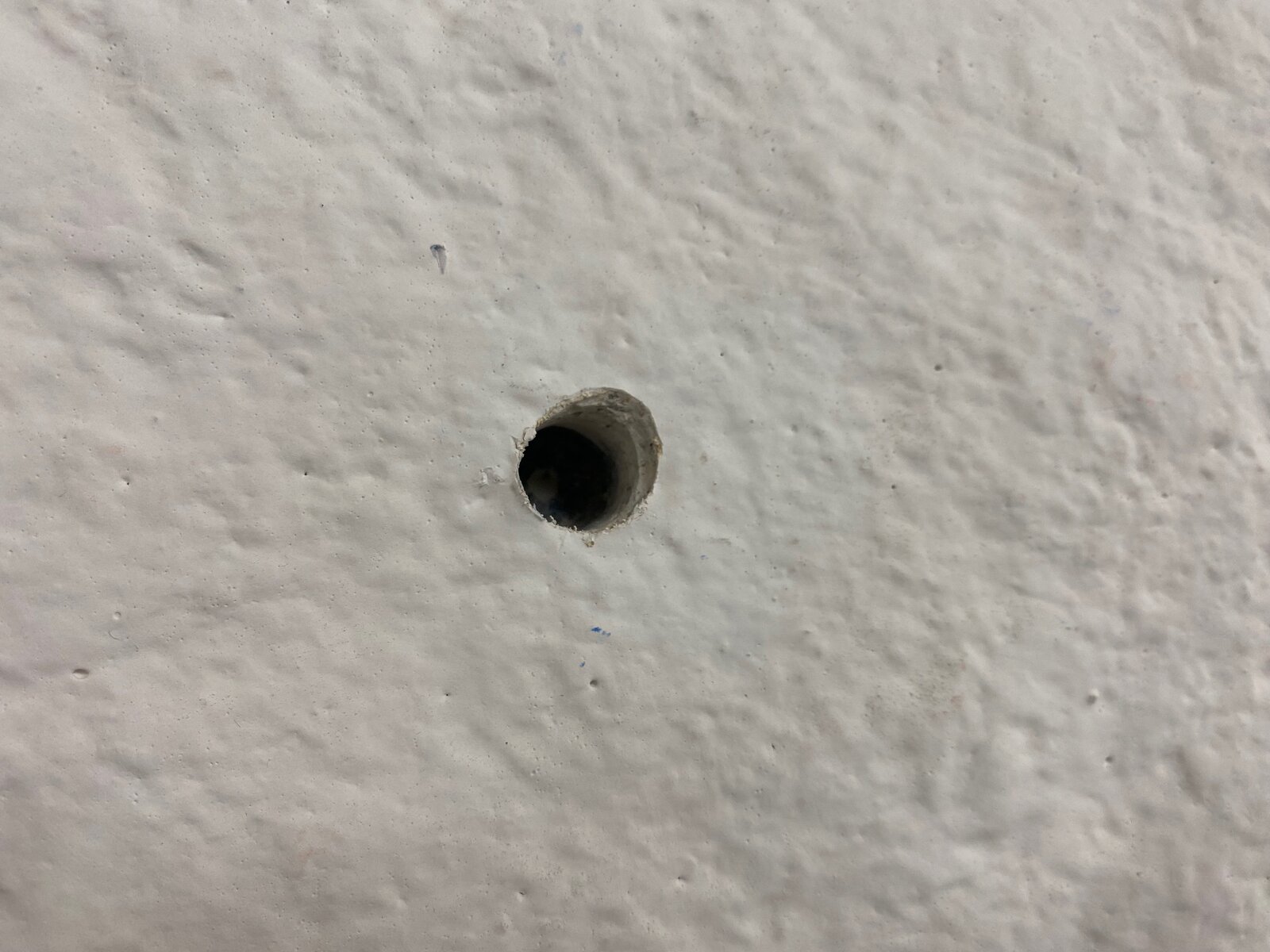 Struggling to drill into wall | DIYnot Forums