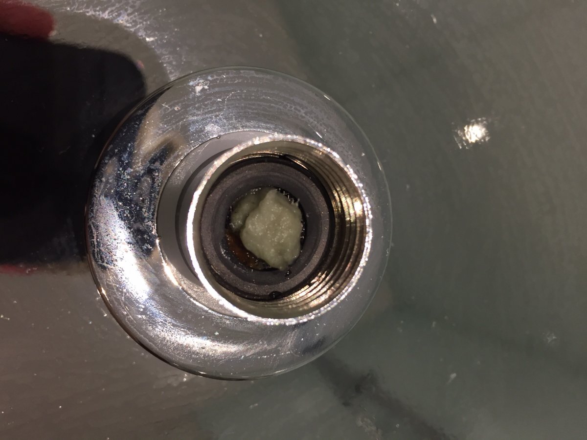 green-gunk-in-shower-head-connection-diynot-forums