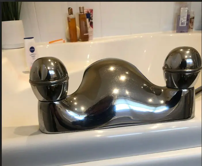 bath tap.JPG