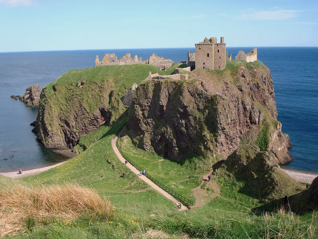 Dunnottar_Castle_2.jpg