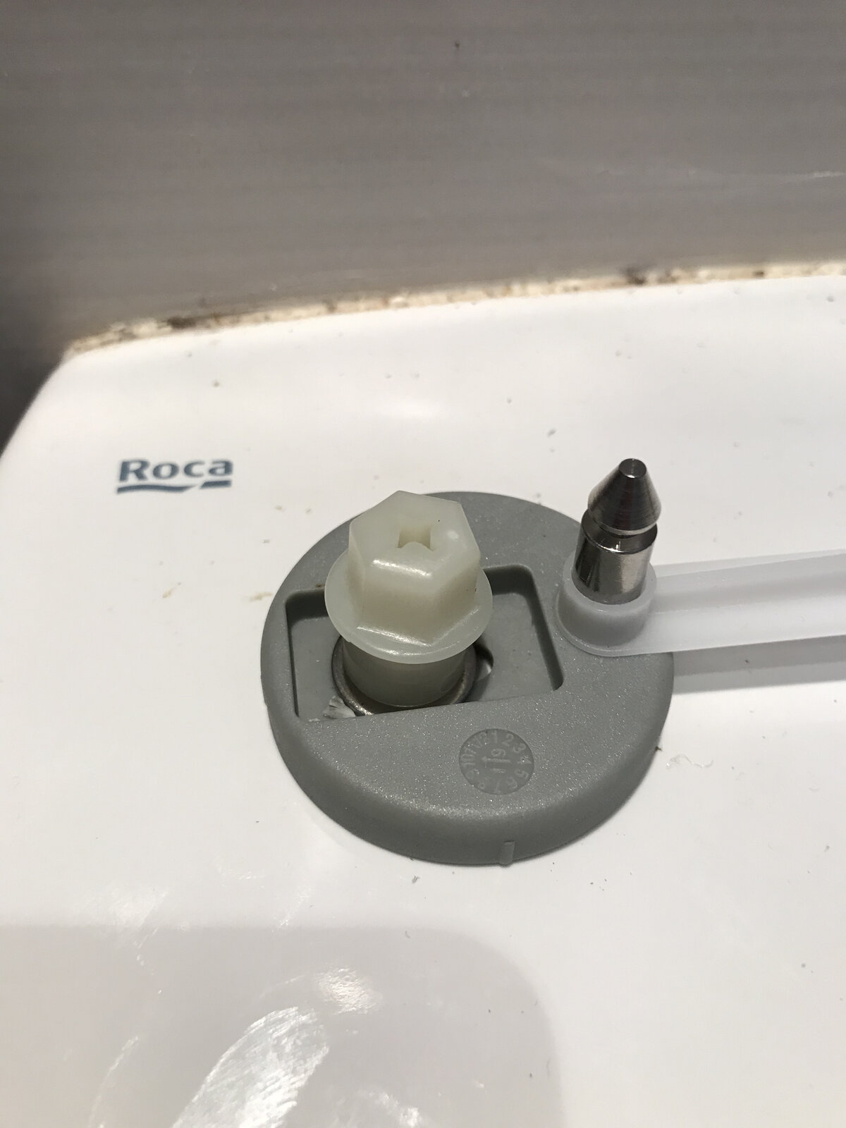 Plastic wing nut for toilet | DIYnot Forums