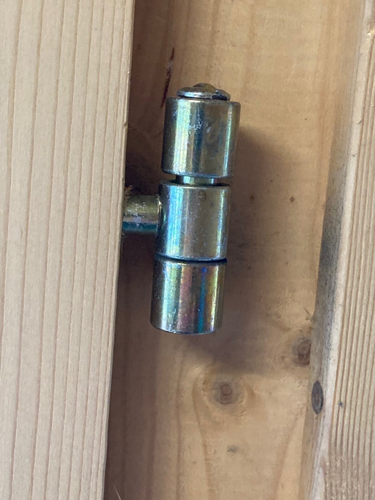 Can anyone identify this type of hinge | DIYnot Forums