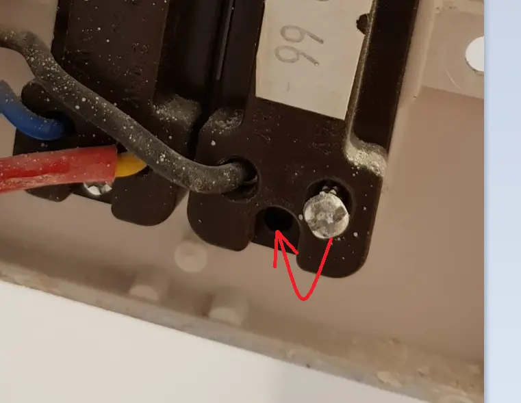 Light switch mis-wiring help? | DIYnot Forums