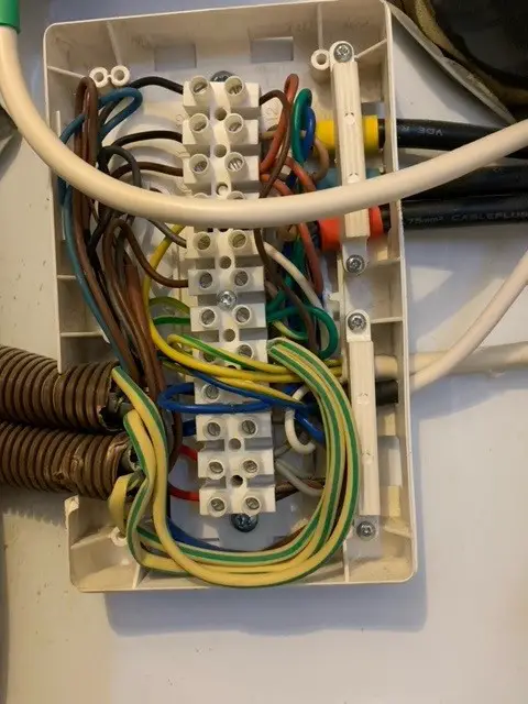 Wiring 2.jpg