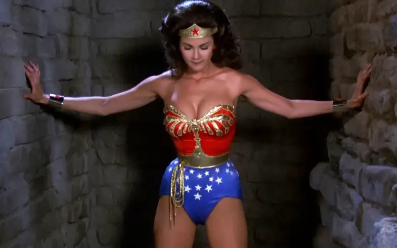 wonder-woman-lynda-carter-splash.jpg