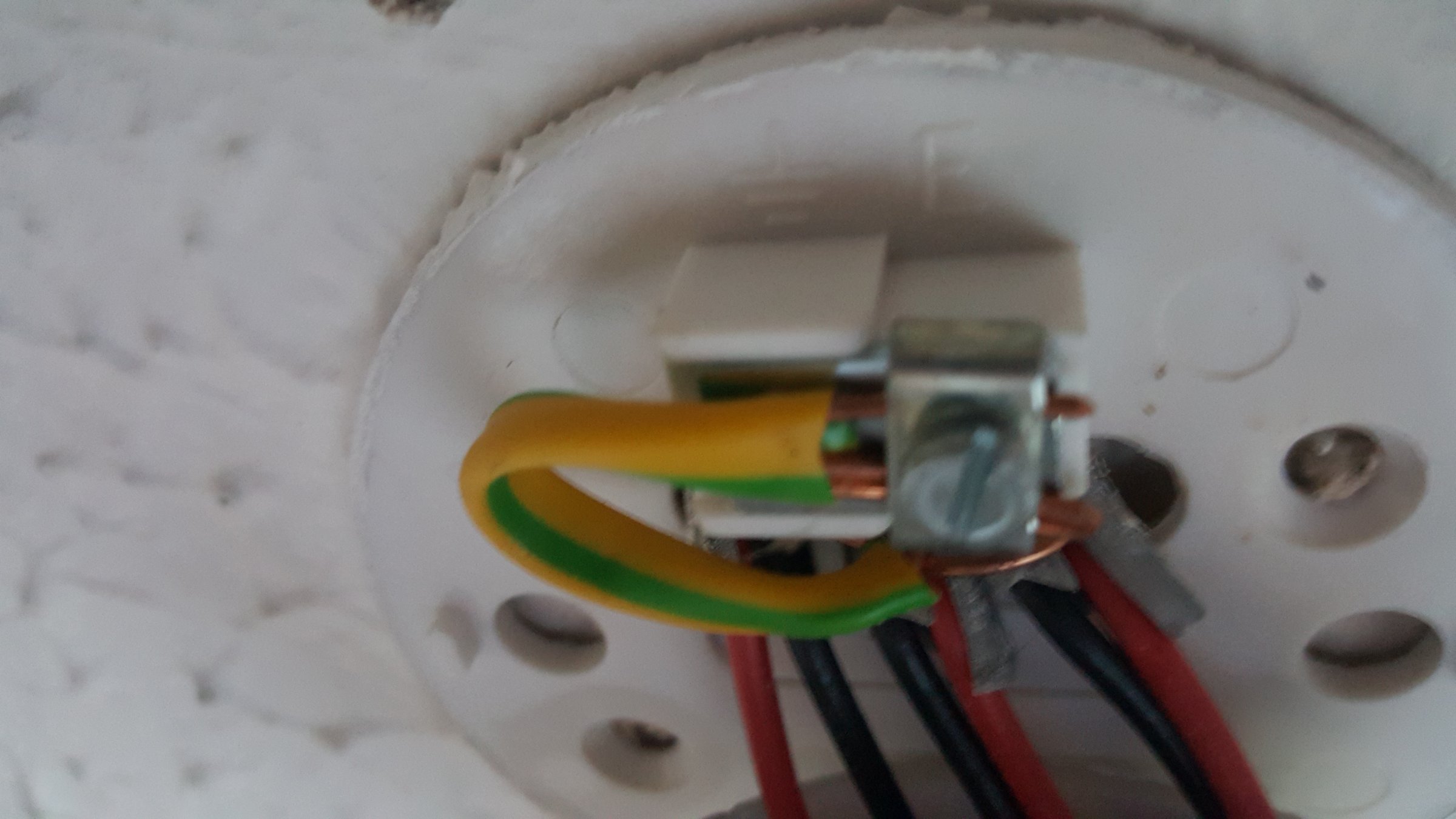 Ceiling Rose Strange Wiring Diynot Forums