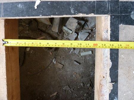 Distance between joist 1