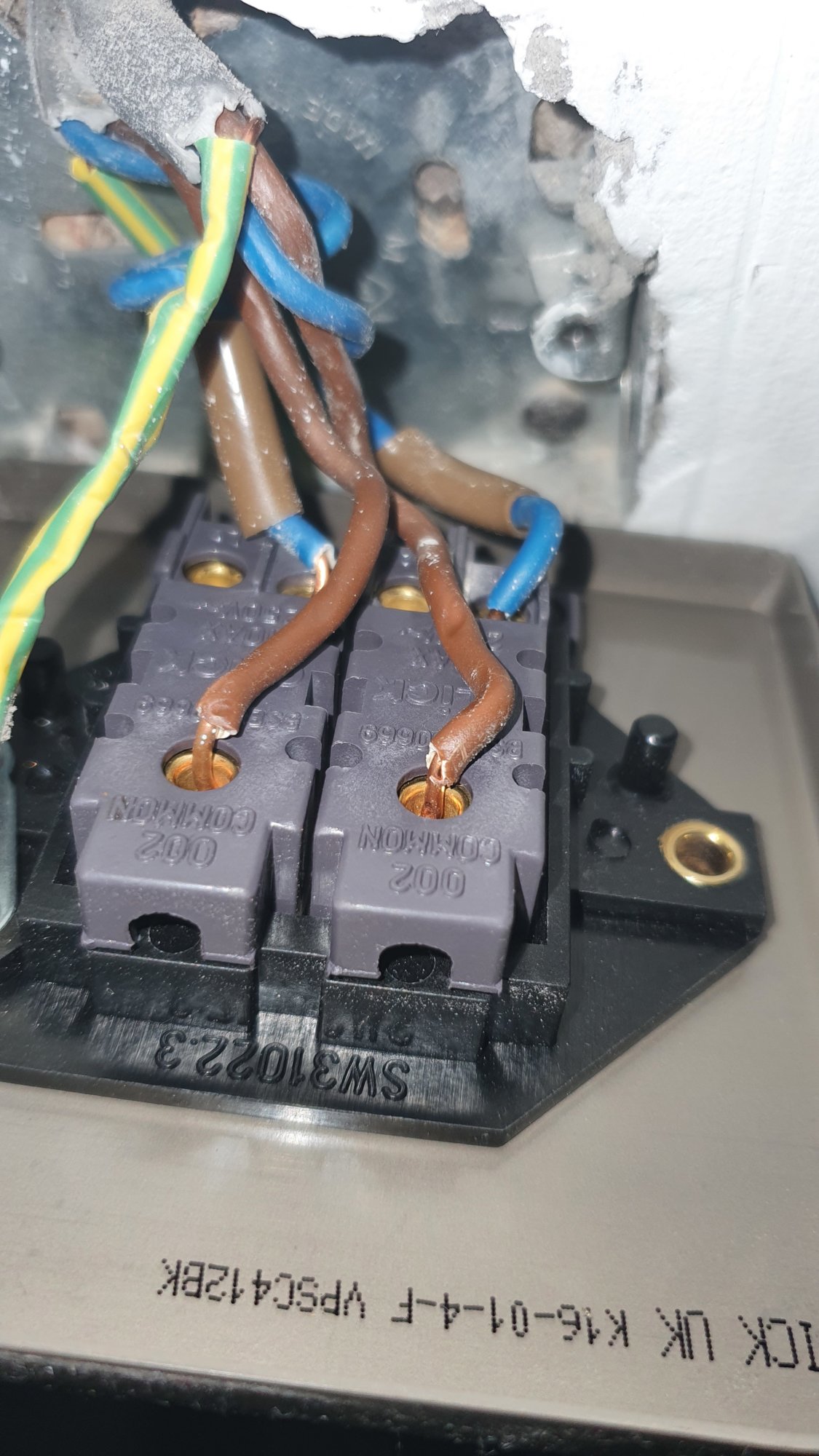 2 gang switch wiring different | DIYnot Forums