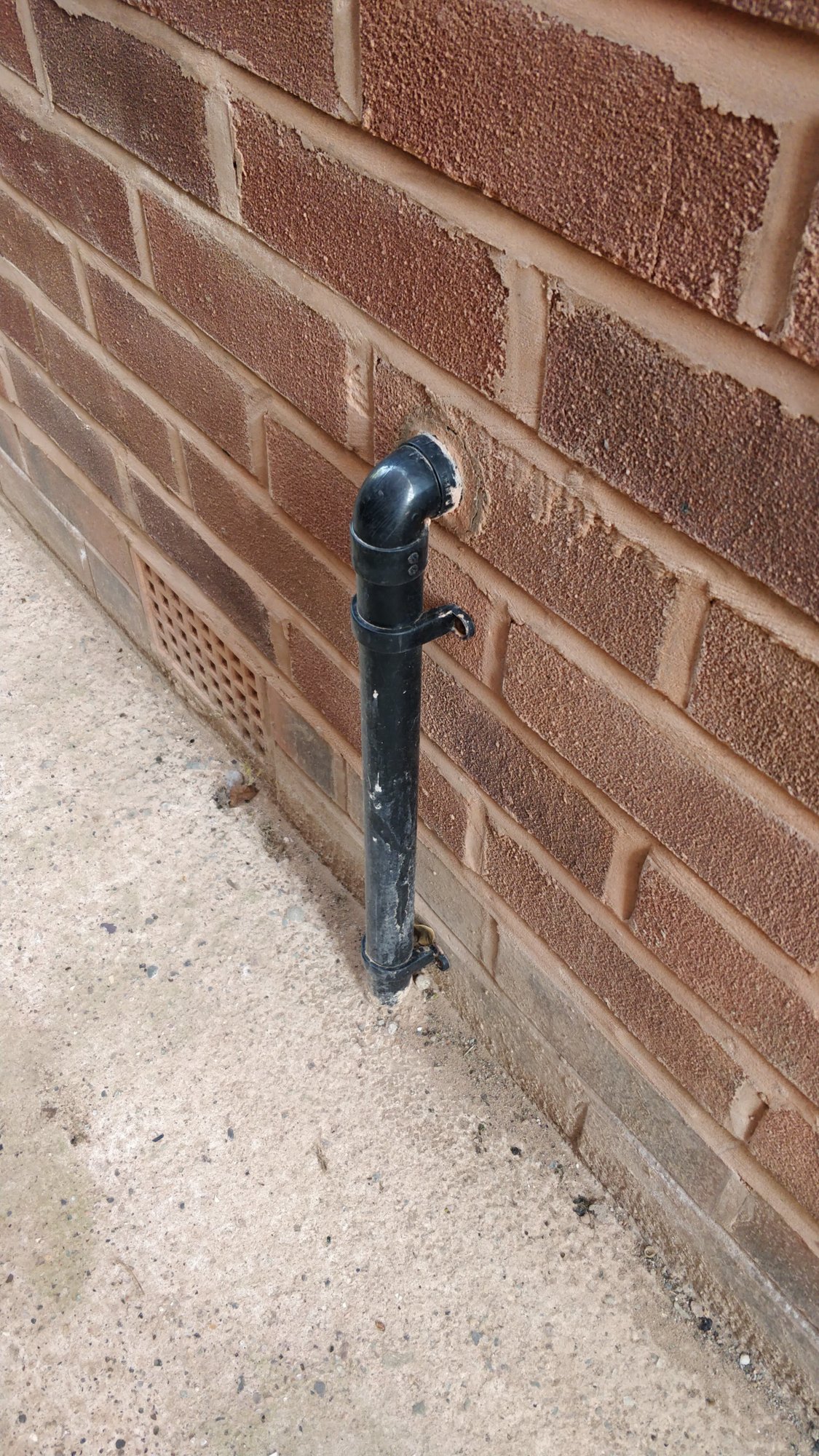 External Pipe Gaurd To Protect Plastic Pipe From Knocks DIYnot Forums   Full