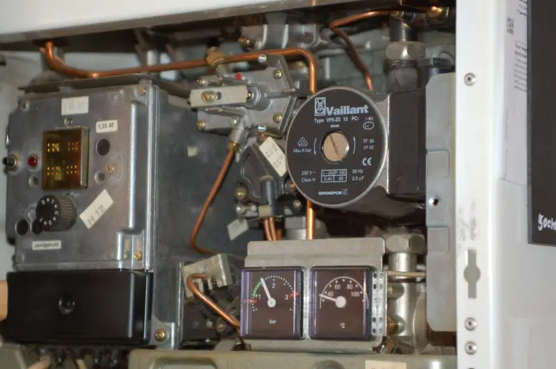 Vaillant combi boiler 20 years old ish | DIYnot Forums