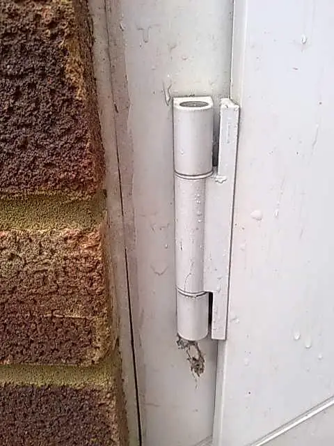 How to adjust upvc door hinge | DIYnot Forums