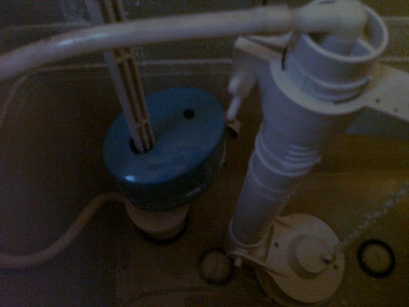 Toilet cistern overflowing onto floor! | DIYnot Forums