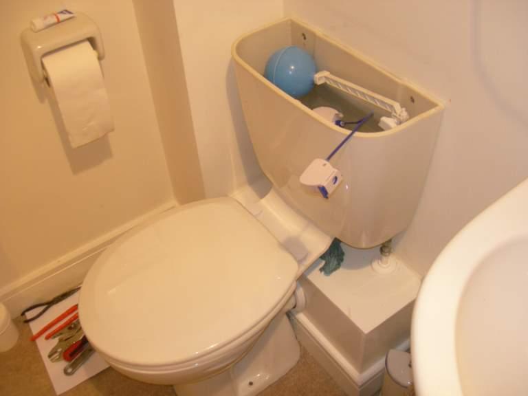 leak-between-cistern-and-bowl-diynot-forums