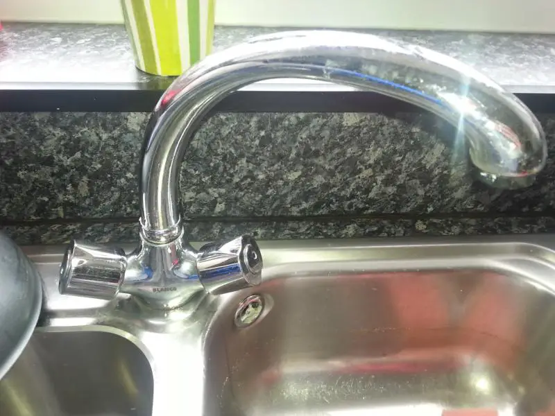 Quick question re kitchen mixer tap DIYnot Forums